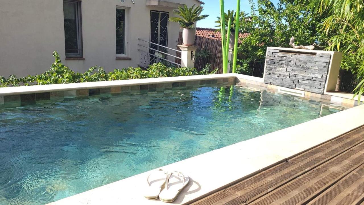 Carnoules  Logement De Charme Avec Piscine Et Jacuzzi מראה חיצוני תמונה